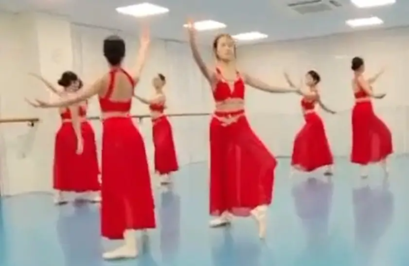 Video thumbnail of ballet dancer's recovery after spine surgery